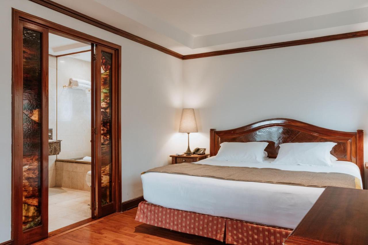 ホテルパーク10 メデジン エクステリア 写真 A bedroom at the hotel
