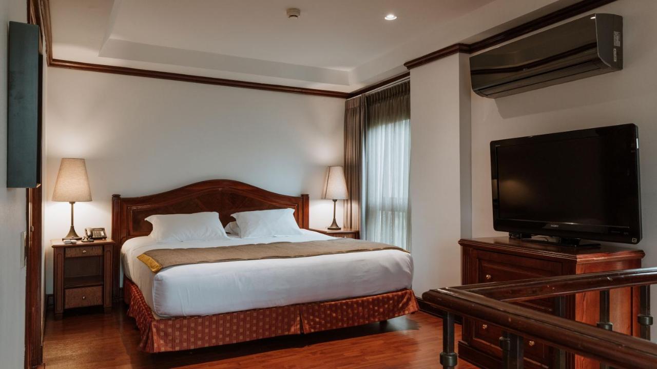 ホテルパーク10 メデジン エクステリア 写真 A bedroom at the hotel