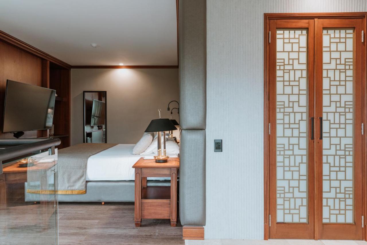 ホテルパーク10 メデジン エクステリア 写真 A room at the hotel