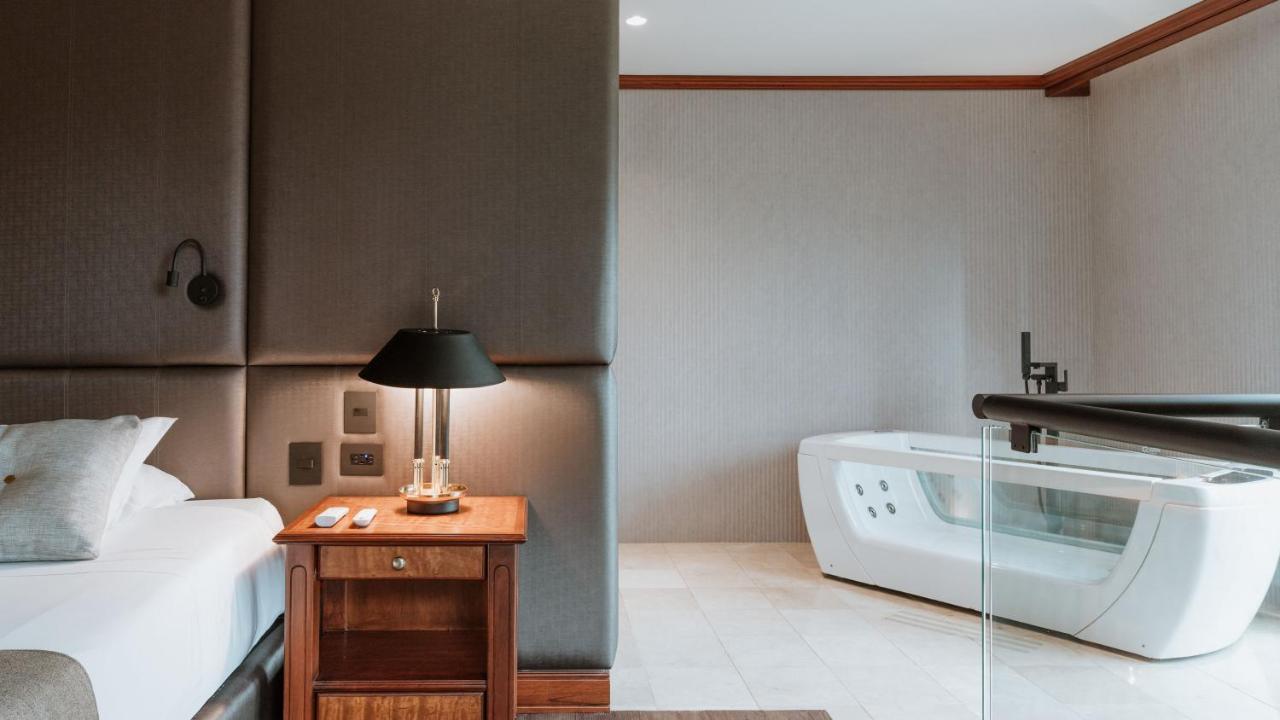ホテルパーク10 メデジン エクステリア 写真 A room at the hotel