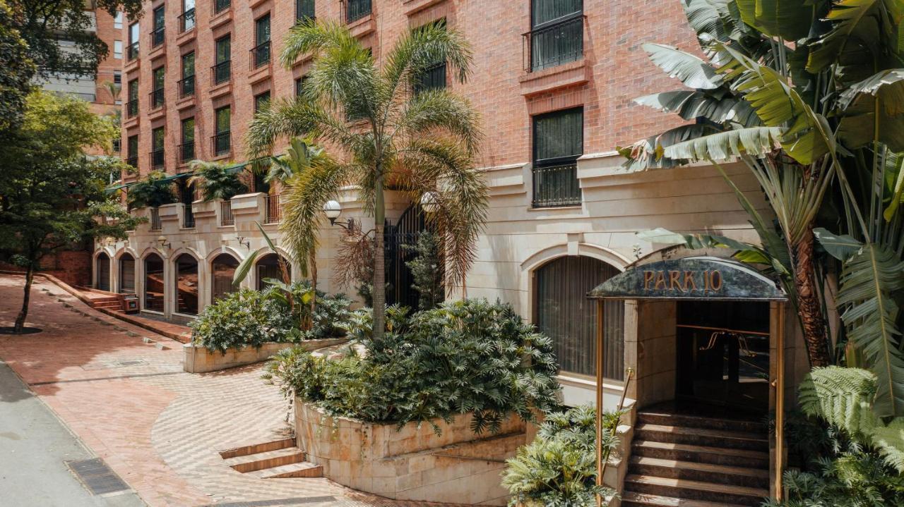 ホテルパーク10 メデジン エクステリア 写真 The entrance to the hotel