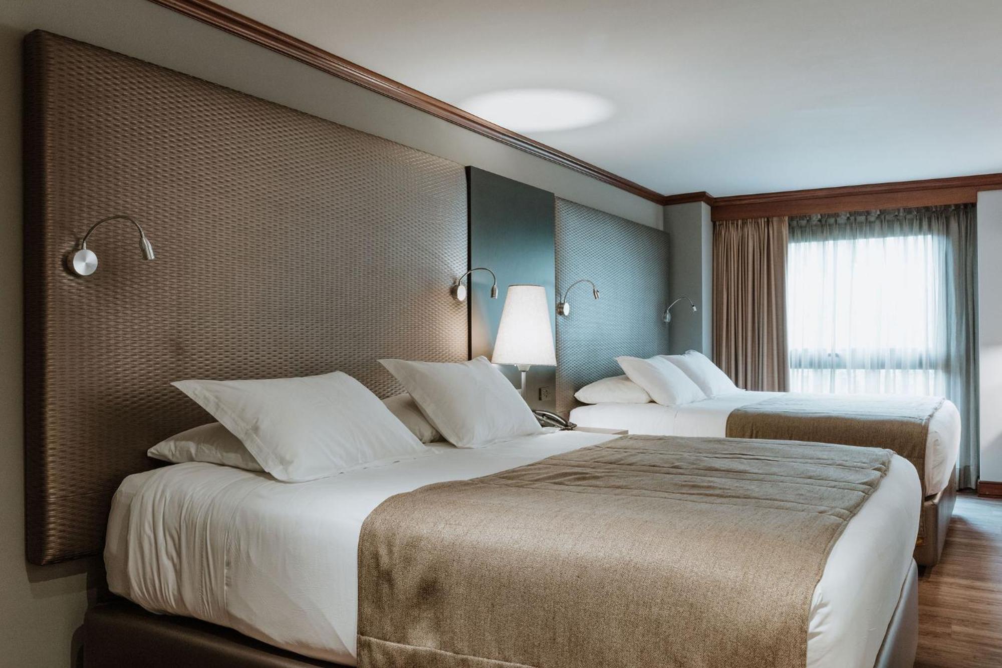 ホテルパーク10 メデジン エクステリア 写真 A room at the hotel